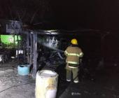 Casa arrasada por un incendio            