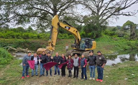 Inician trabajos de captación de agua y remodelación del paraje “La Playita”