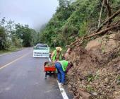 Rehabilitan caminos afectados por lluvias